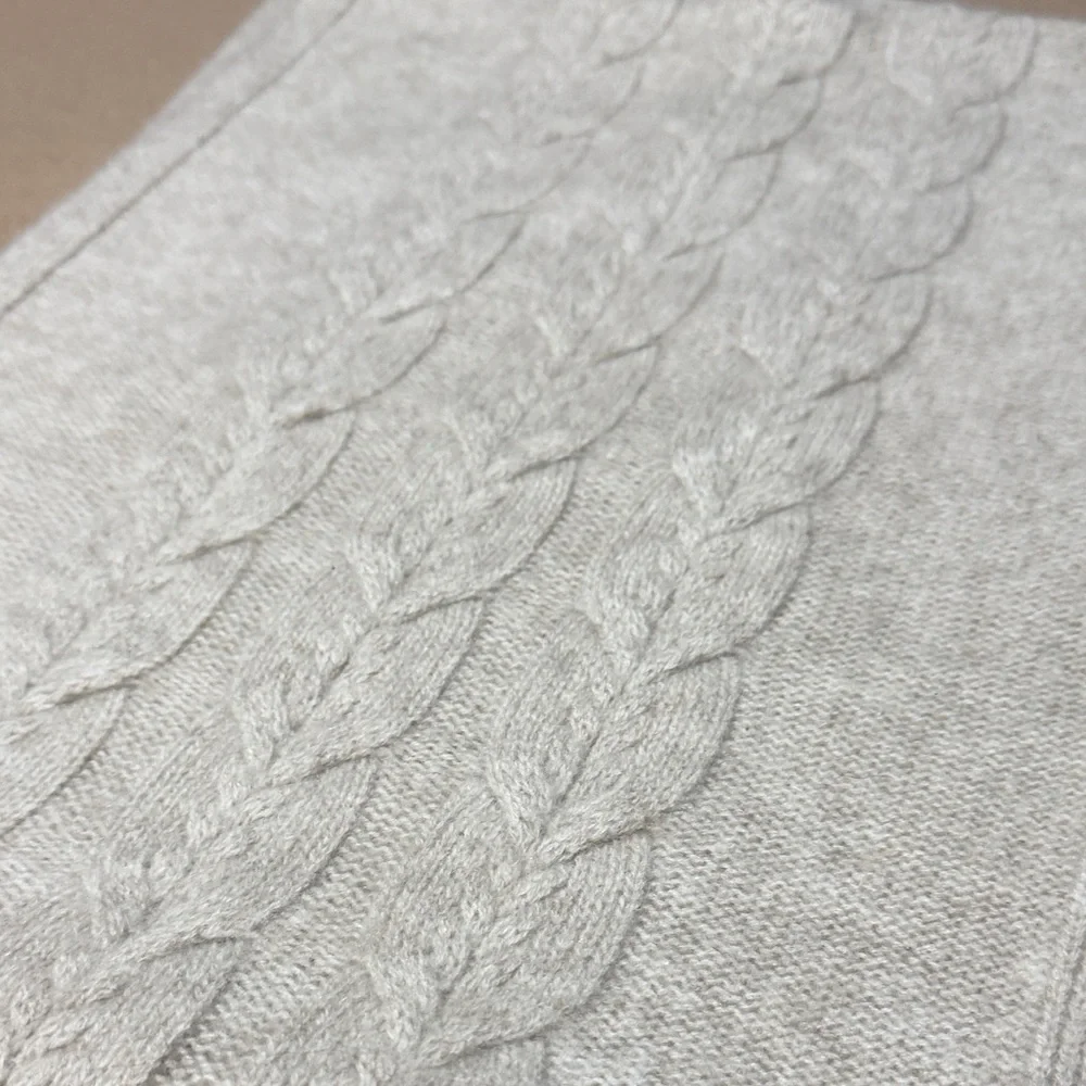 Tahari Cream Cashmere Knit Scarf 74x13 unisex NEW